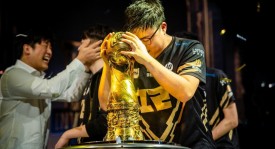 Zeka泪洒赛场HLE连败背后：T1锁定MSI资格，选手心理压力引关注，Bin赛后采访展现不同态度